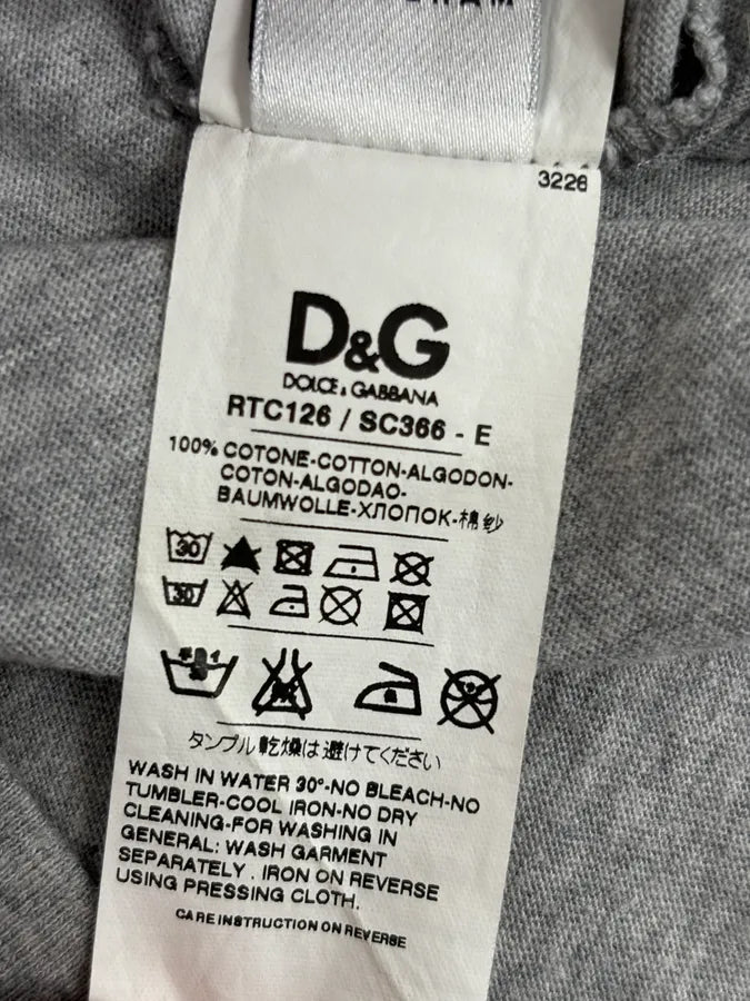 2000s Dolce & Gabbana Grey Tie Trompe Loeil T-Shirt GErSUkg 10