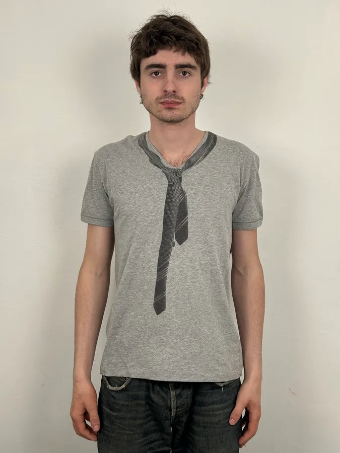 2000s Dolce & Gabbana Grey Tie Trompe Loeil T-Shirt GErSUkg 1