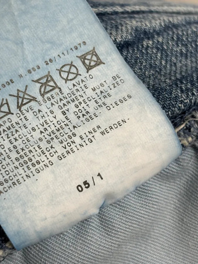 SS2005 Dolce & Gabbana Snakeskin Waisted Blue Denim Distressed Jeans fTmGIUs 14