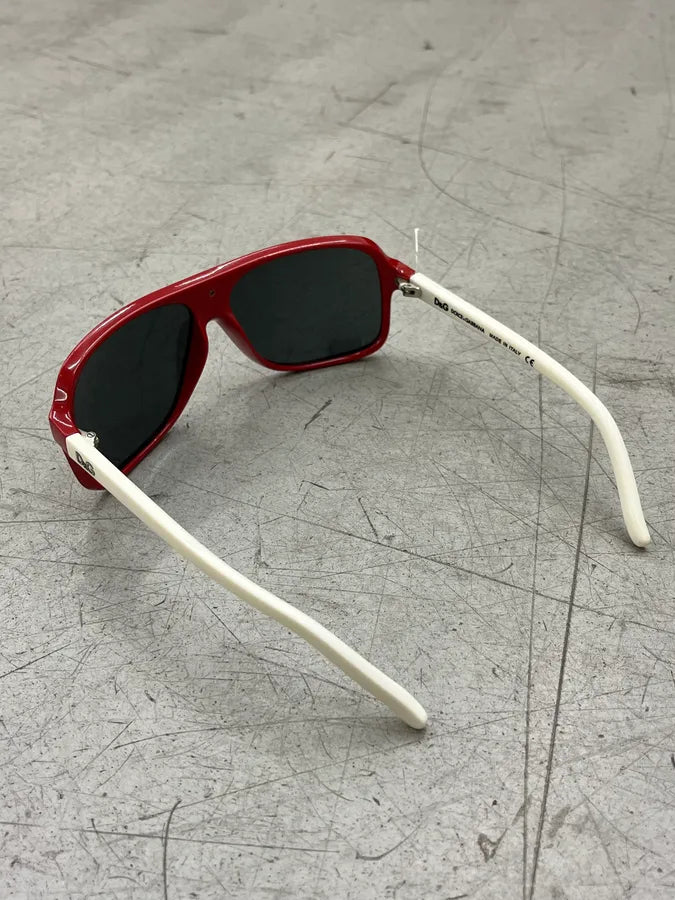 Dolce & Gabbana Red & White Rectangular Sunglasses oOcWhNd 8