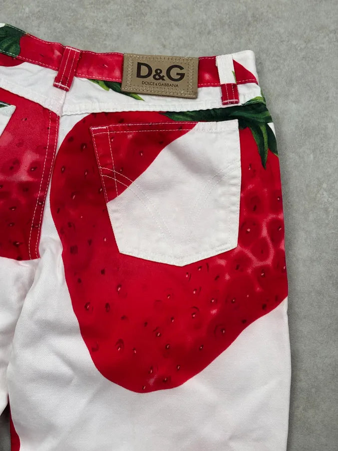 2000s Dolce & Gabbana Red White Strawberry Short Pants vjoVDsB 7