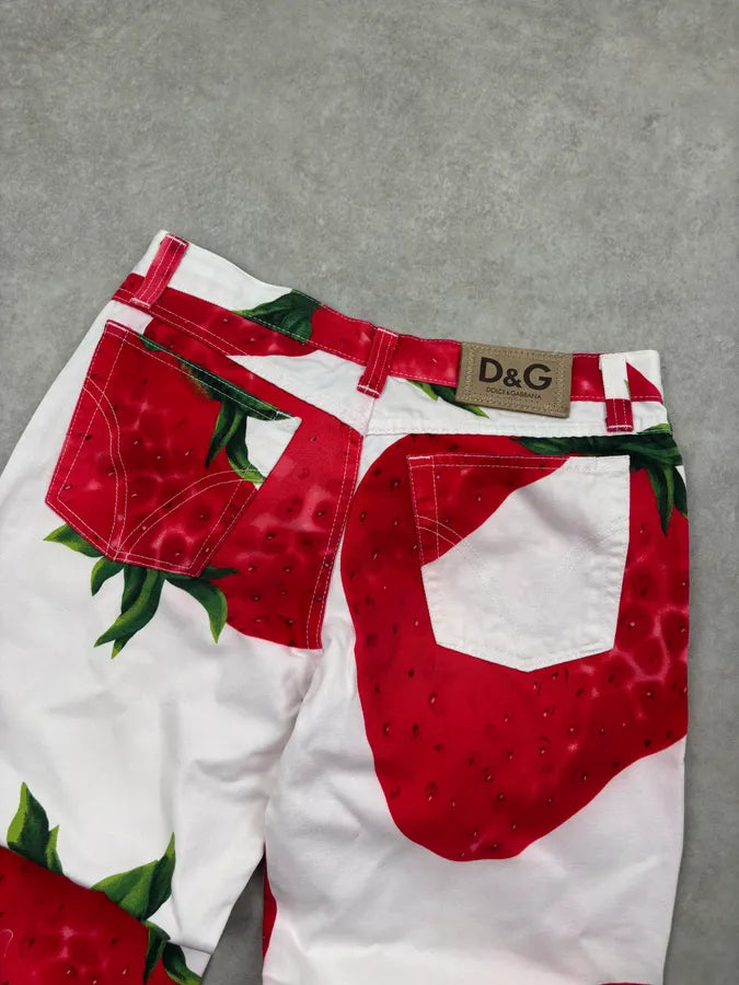 2000s Dolce & Gabbana Red White Strawberry Short Pants vjoVDsB 6