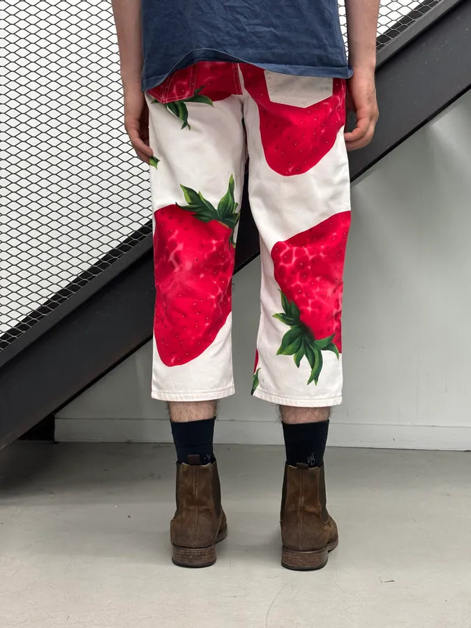 2000s Dolce & Gabbana Red White Strawberry Short Pants vjoVDsB 3