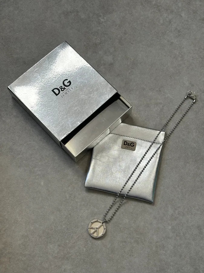 2000s Dolce & Gabbana Silver Metal Peace Sign Necklace IUSrNKg 0