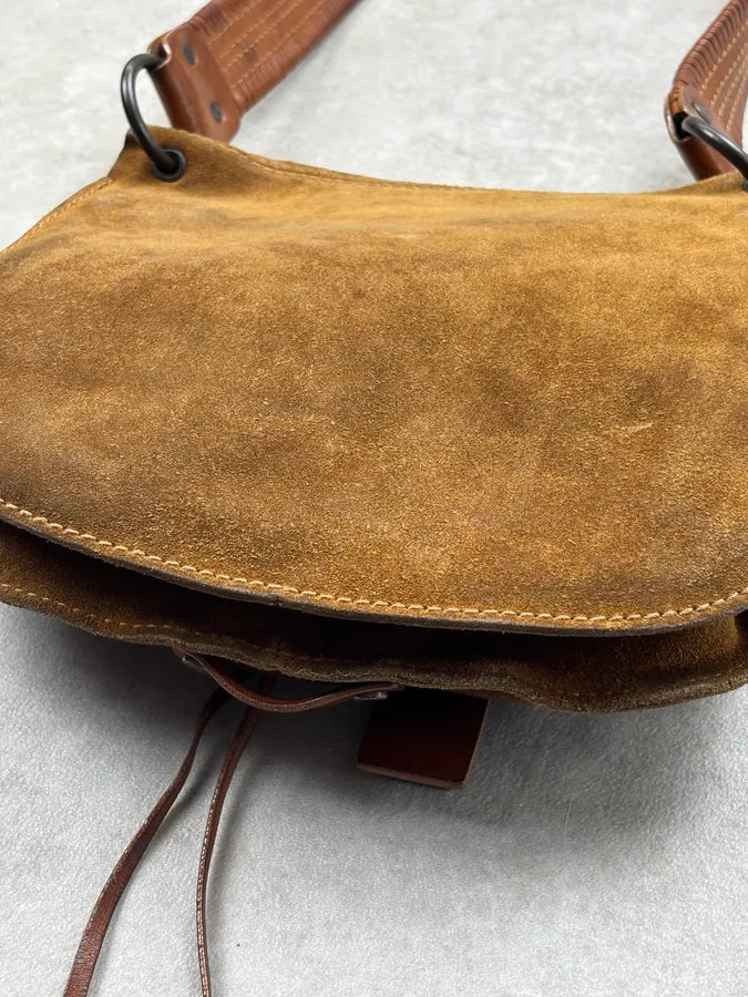 2000s Dolce & Gabbana Tan Suede Leather Butterfly Shoulder Bag lrgBAOr 8