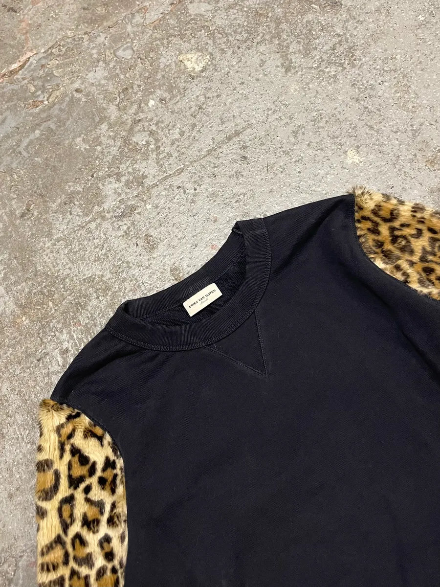 Dries Van Noten Black Sweater With Leopard Print Fur Effect Arms XRXDvgr 2