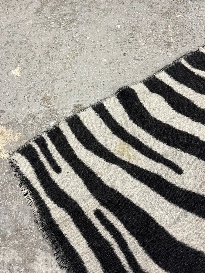Dries Van Noten Safari Black & White Scarf POFeXTa 3