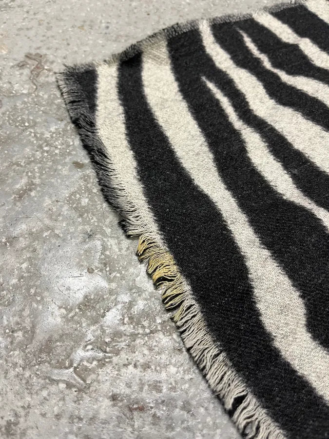 Dries Van Noten Safari Black & White Scarf POFeXTa 6