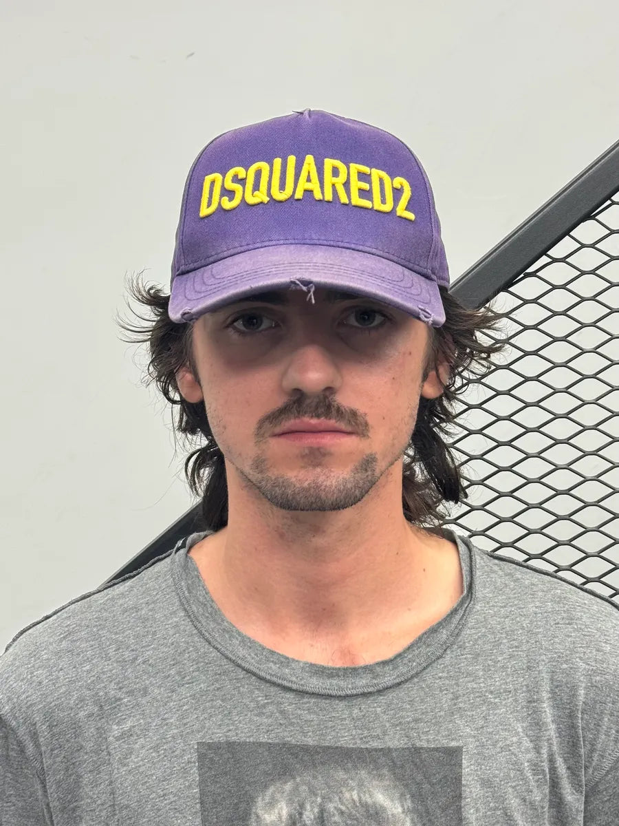 Dsquared2 Propaganda Yellow & Purple Cap wvkUPya 1