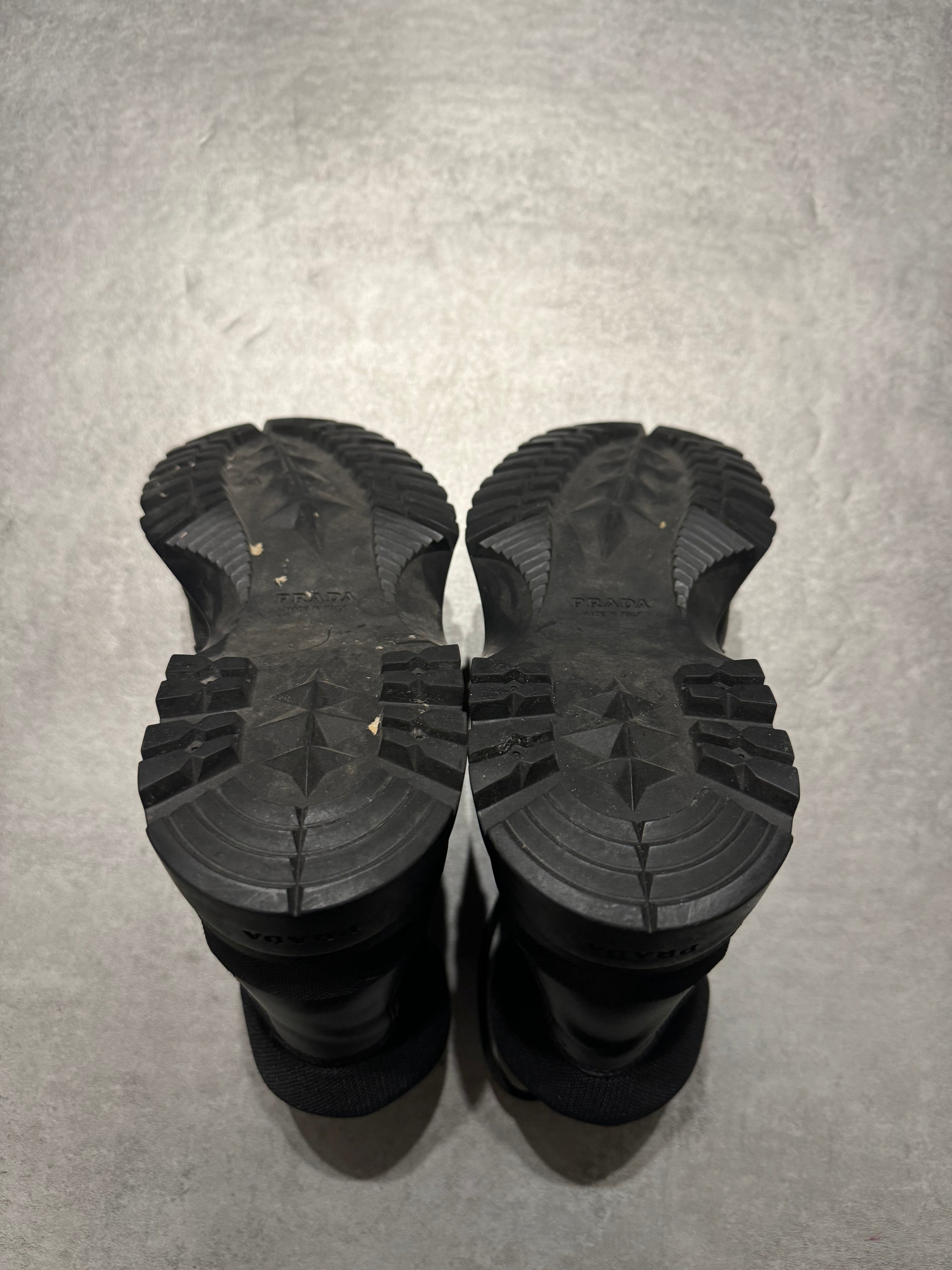 FW1999 Prada Black Leather Hiking Boots (42) - 5