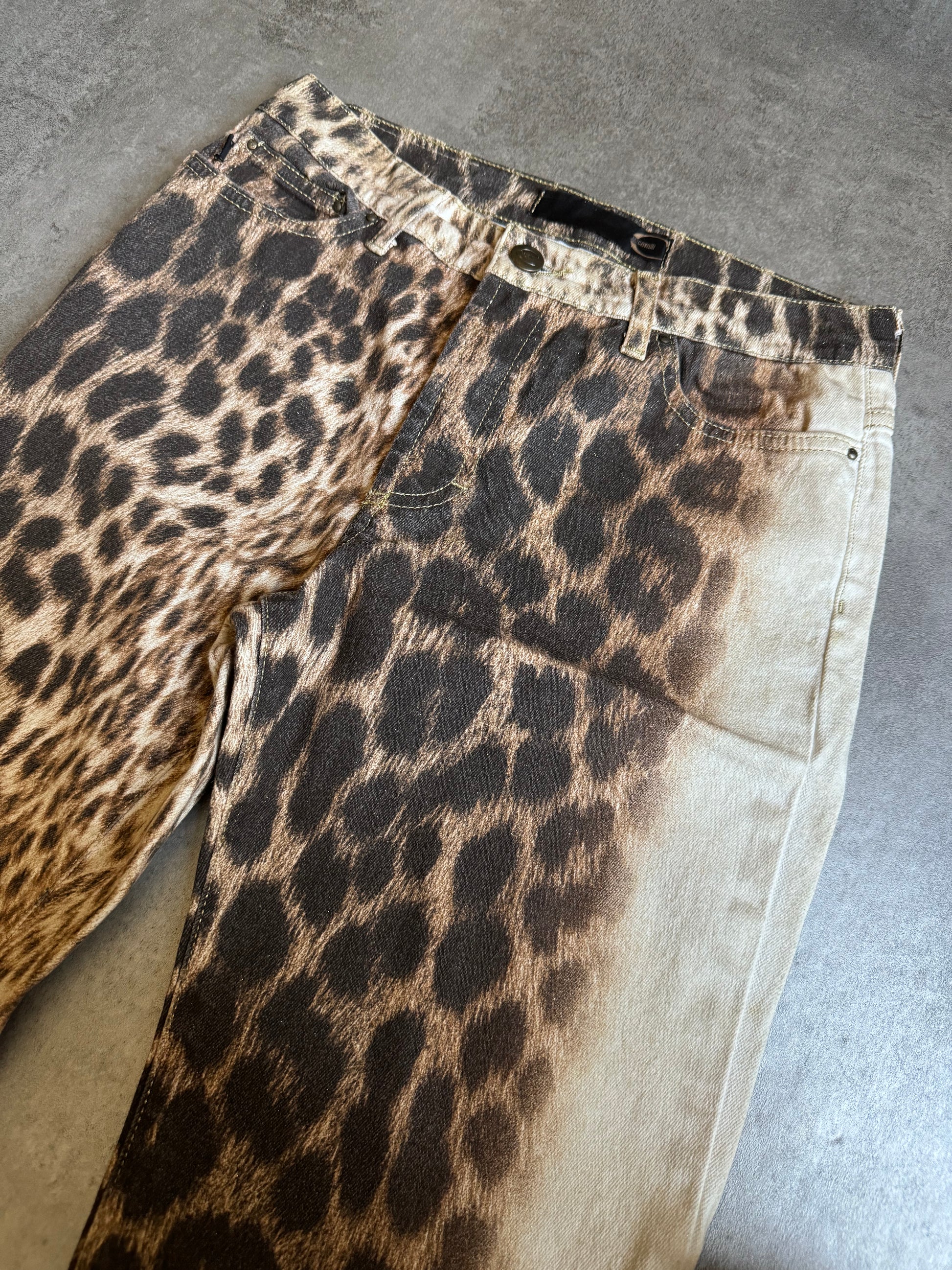 2000s Cavalli Leopard White Savage Relaxed Pants (XS) - 3