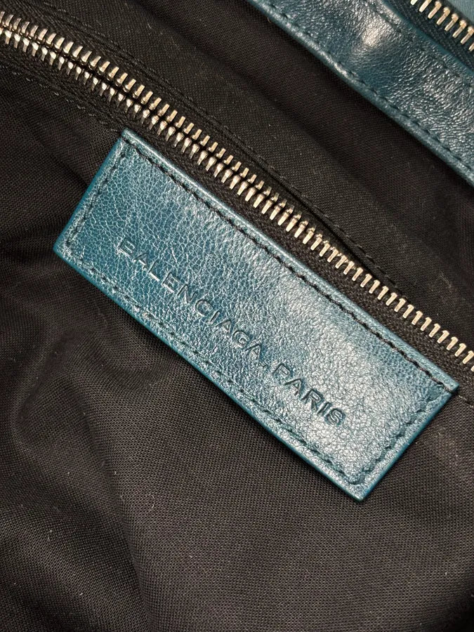 2000s Balenciaga Turquoise Leather Multi-Pocket Studded Shoulder Bag rjOUNkP 23