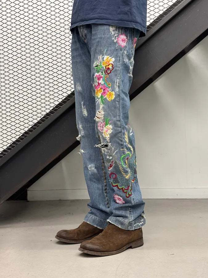 SS2006 Dolce & Gabbana Blue Denim Hawaii Floral Embroidered Jeans OUzfZuD 2