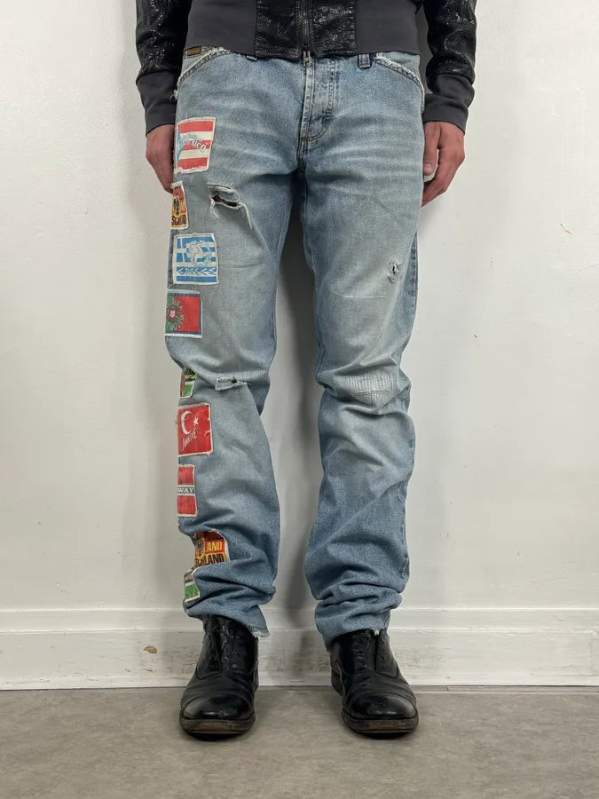 AW2004 Dolce & Gabbana Light Blue Denim International Flag Patch Jeans GqttpXY 0
