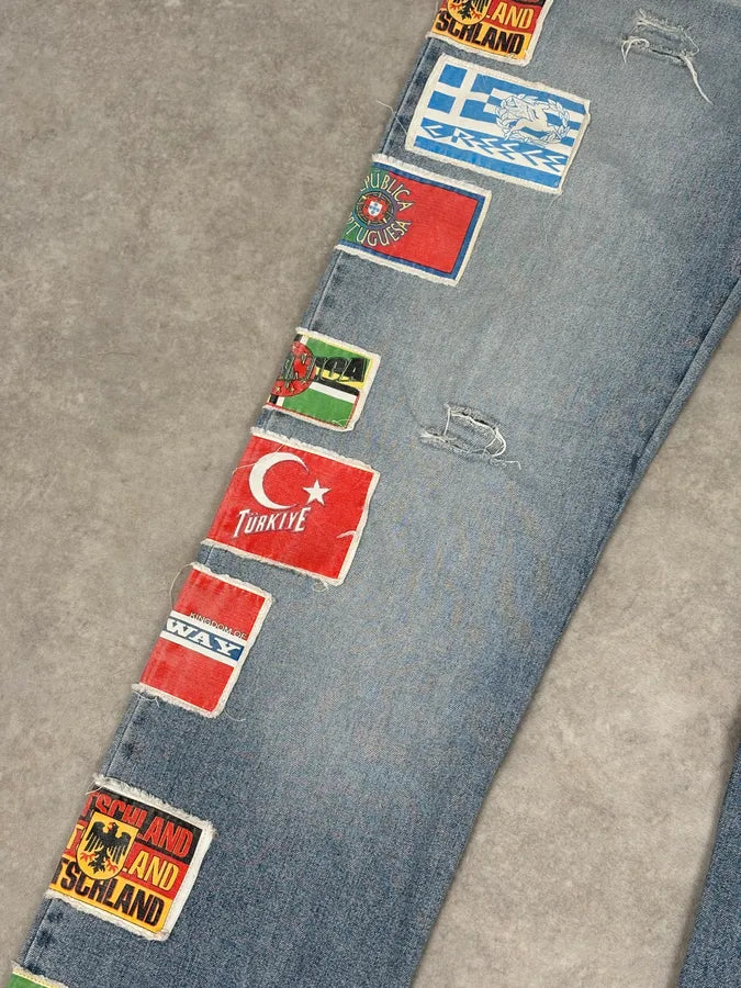 AW2004 Dolce & Gabbana Light Blue Denim International Flag Patch Jeans GqttpXY 8