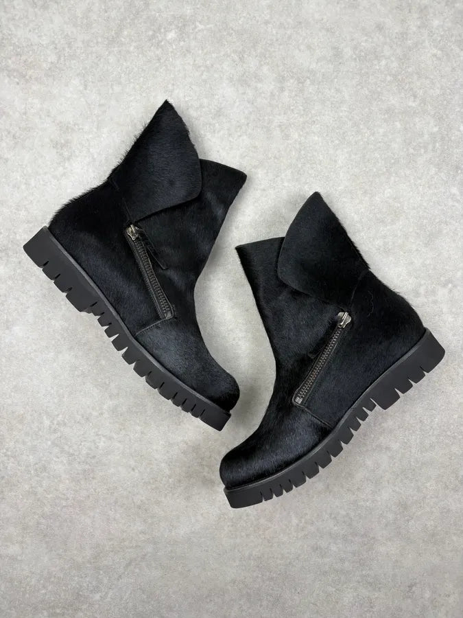 AW2016 Emporio Armani Black Calfskin Pony-Hair Boots ruOIwvM 5