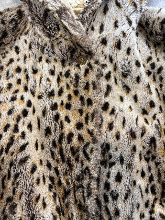 1990s Emporio Armani Beige Faux Fur Leopard Cropped Hooded Coat AKdvVMS 8