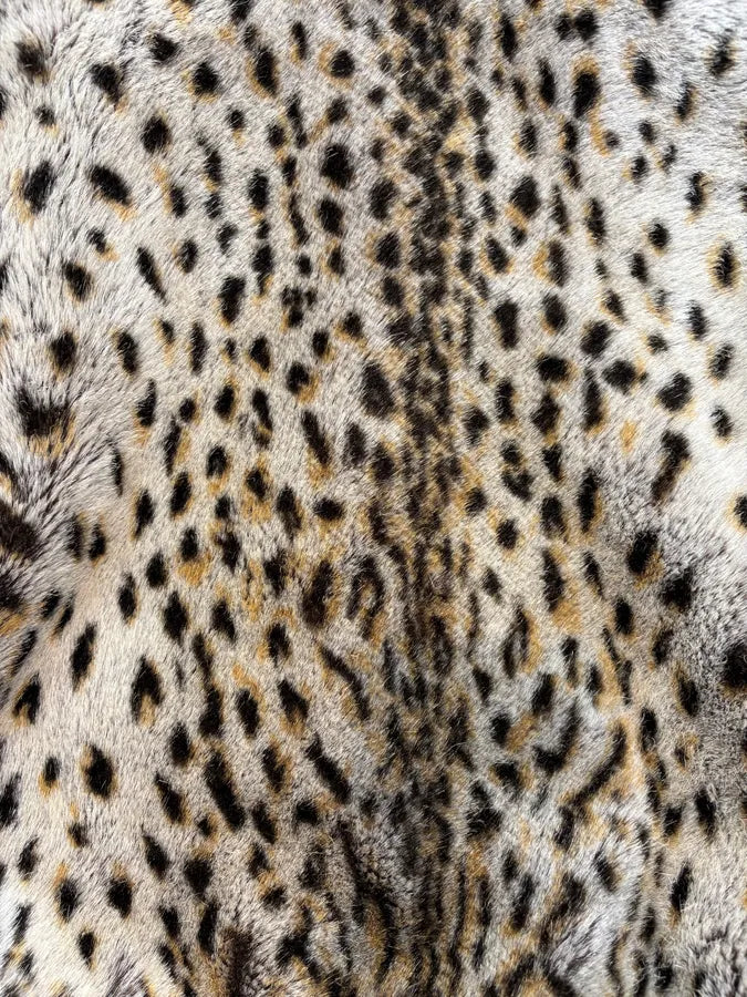 1990s Emporio Armani Beige Faux Fur Leopard Cropped Hooded Coat AKdvVMS 9