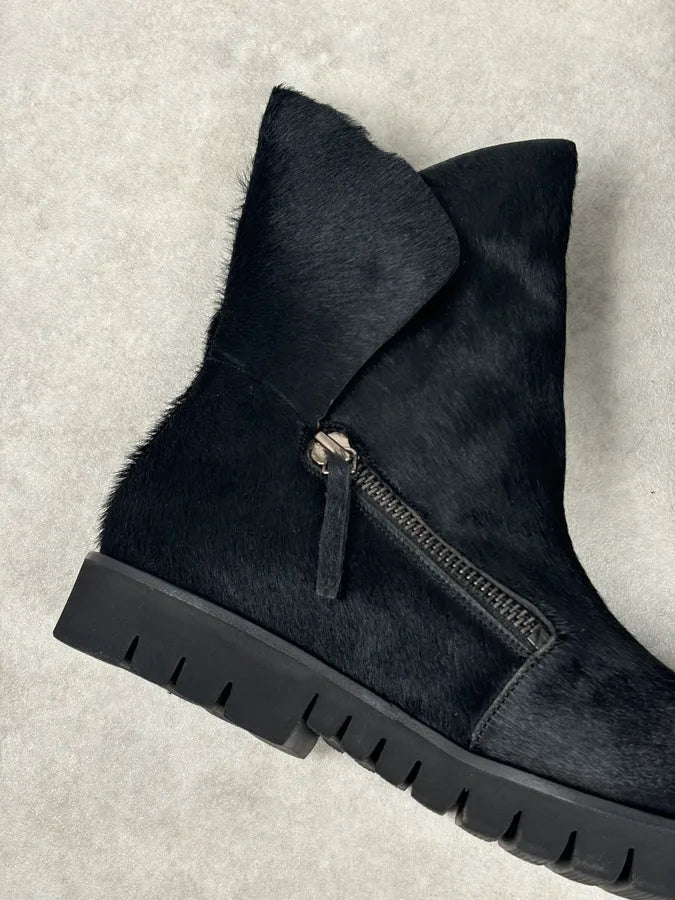 AW2016 Emporio Armani Black Calfskin Pony-Hair Boots eJDKvyK 9