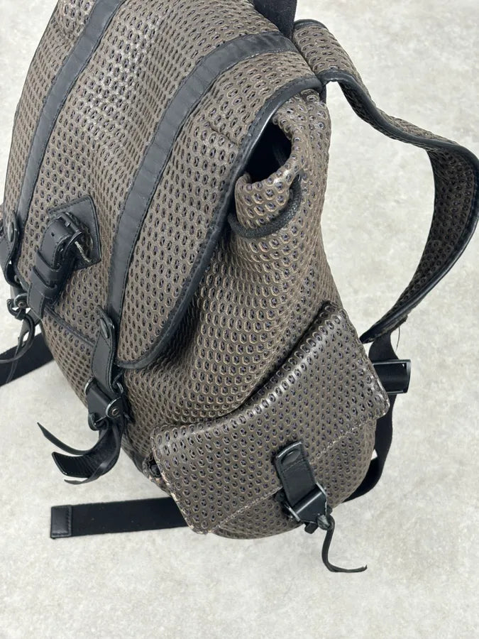 FW2013 Emporio Armani Taupe Grey Perfored Leather Multi-Pocket Backpack bukDgMW 7