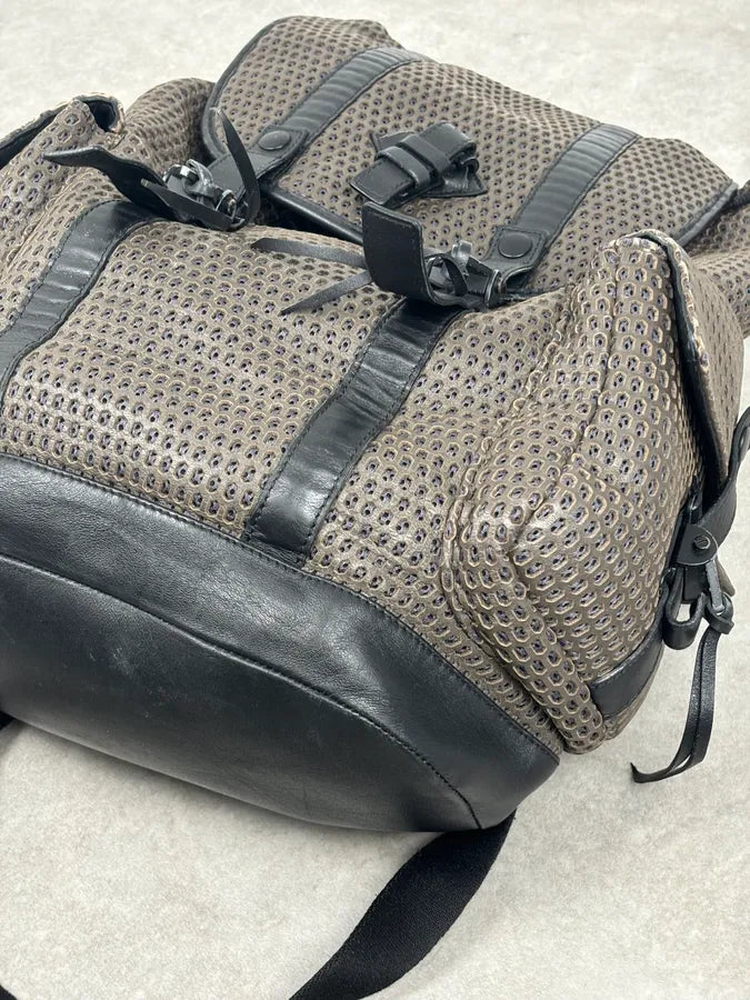 FW2013 Emporio Armani Taupe Grey Perfored Leather Multi-Pocket Backpack bukDgMW 4