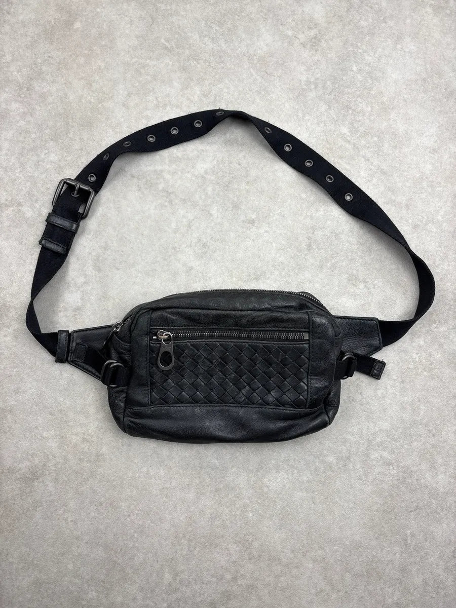 2000s Bottega Veneta Black Woven Leather Intrecciato CrossBody Bag fOhugIFw 0