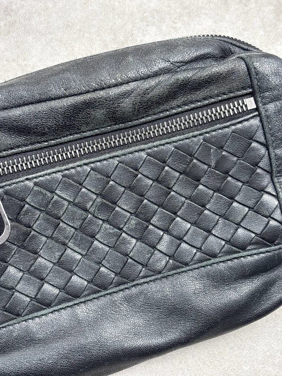2000s Bottega Veneta Black Woven Leather Intrecciato CrossBody Bag fOhugIFw 6