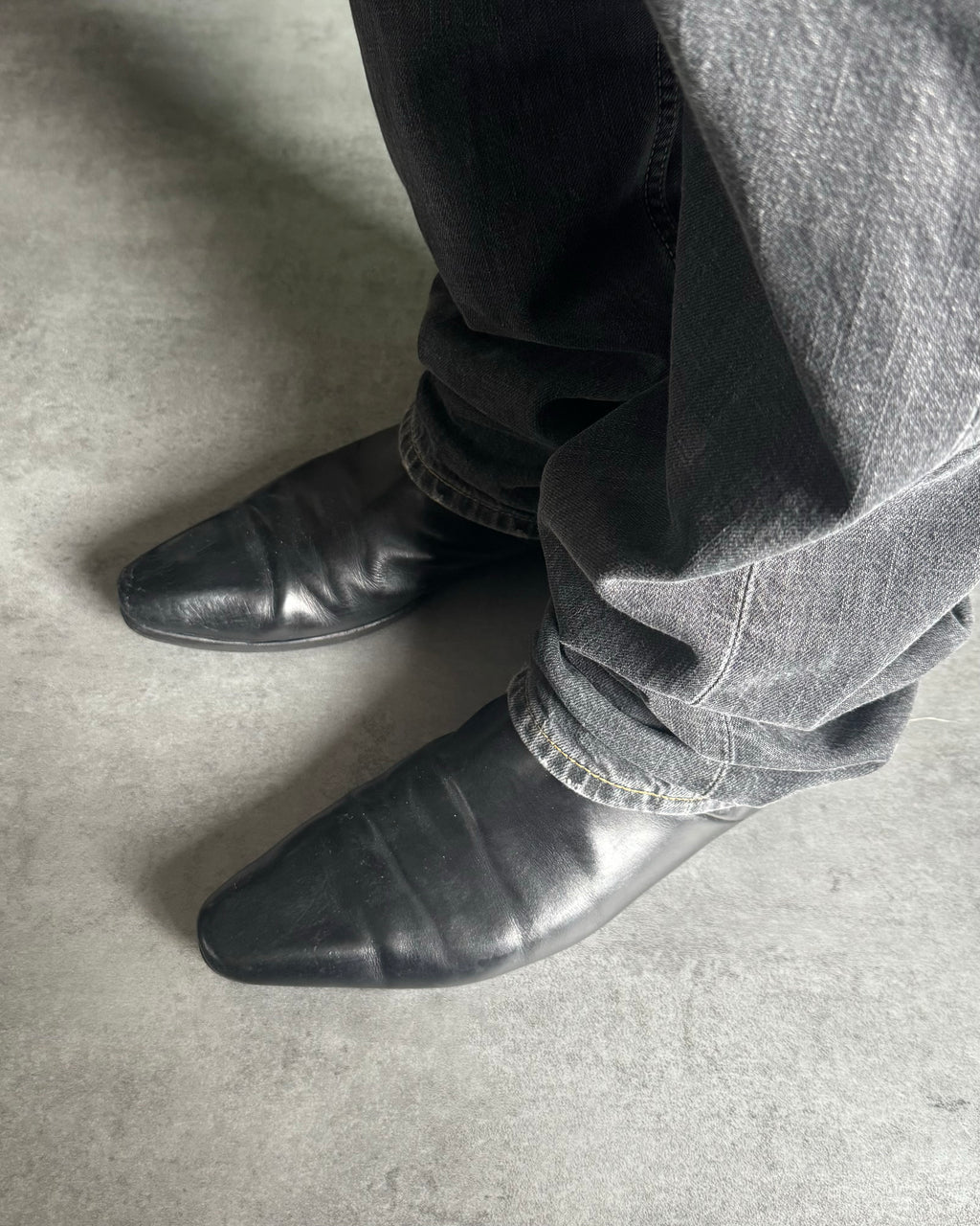 FW2001 Gucci Black Leather Boots by Tom Ford (45) - 6