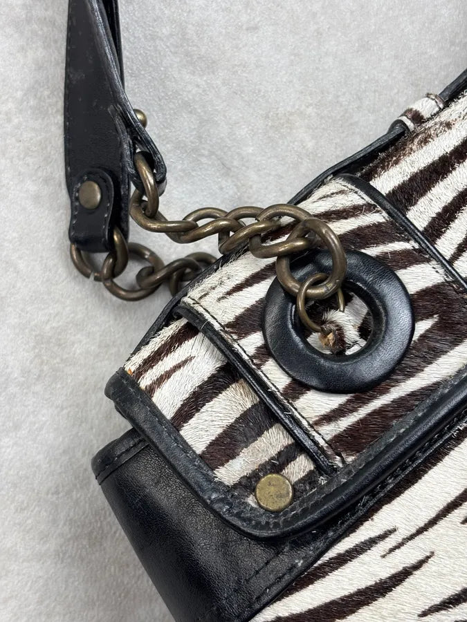 SS2006 Fendi B Bag Black Leather Zebra Pony Hair Handle Bag DAjOtgs 16