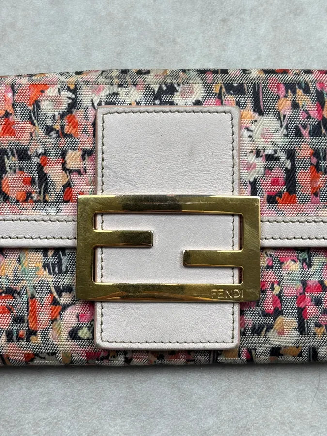 Fendi Pink Irregular Flower Baguette Bag QNlGfIV 4