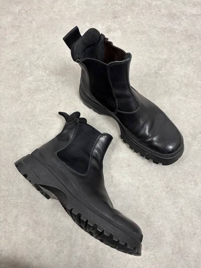 FW1999 Prada Black Chelsea Vibram Leather Boots BjCWlzn 4