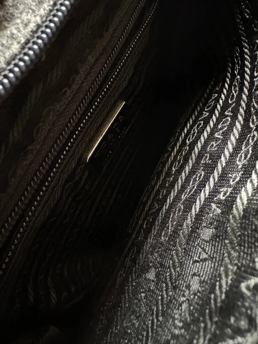 FW1999 Prada Crossbody Archive Grey Bag IsxwwUh 3