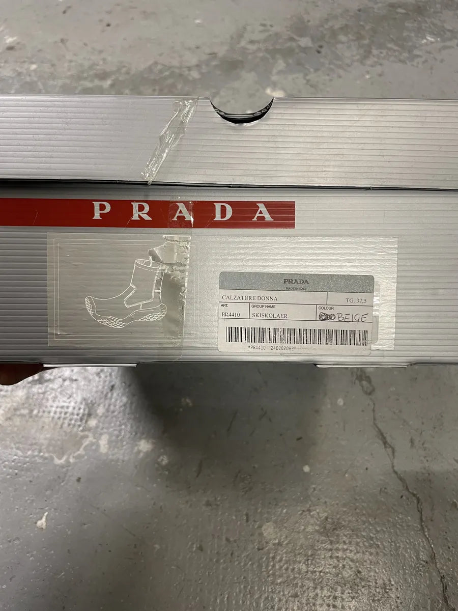 FW1999 Prada Vibram Grey Ankle Leather Boots (38.5eu/us6) 10