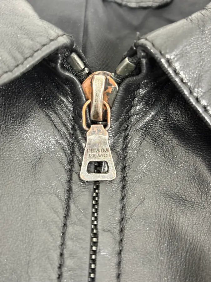 FW2000 Prada Black Minimalist Leather Jacket kXaEJgw 10