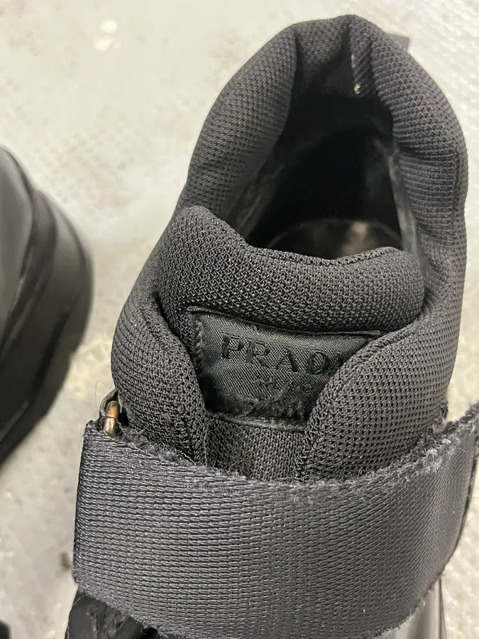 FW2000 Prada Black Strapped Leather Boots XncxeZp 5