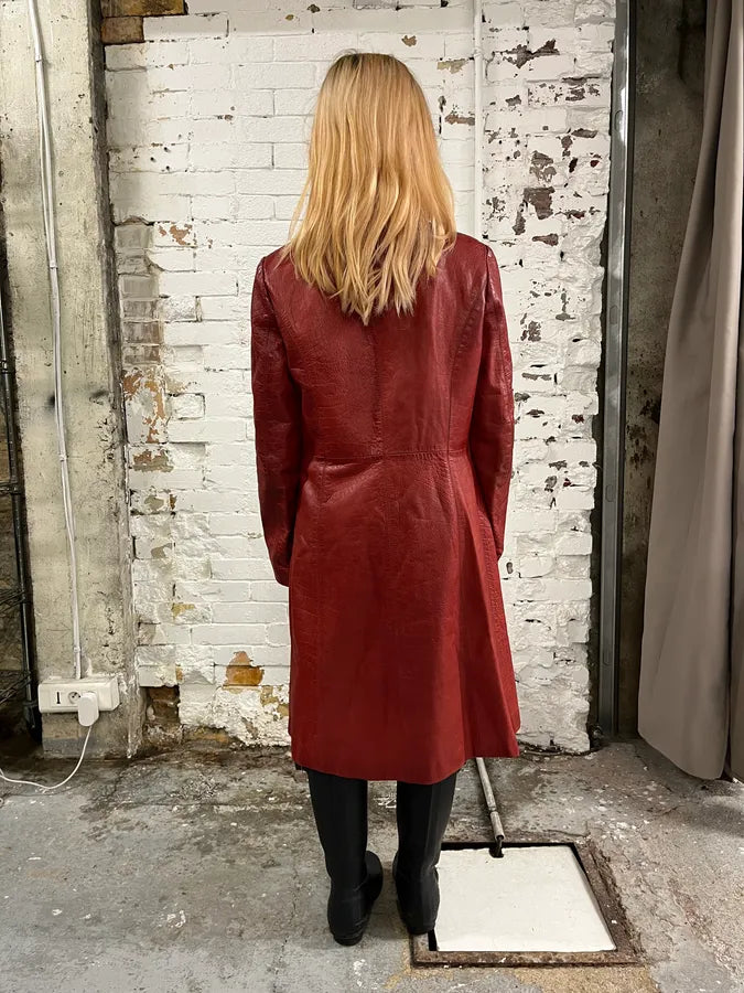 FW2000 Roberto Cavalli Red Crocodile Embossed Leather Trench Coat gMSUGra 2