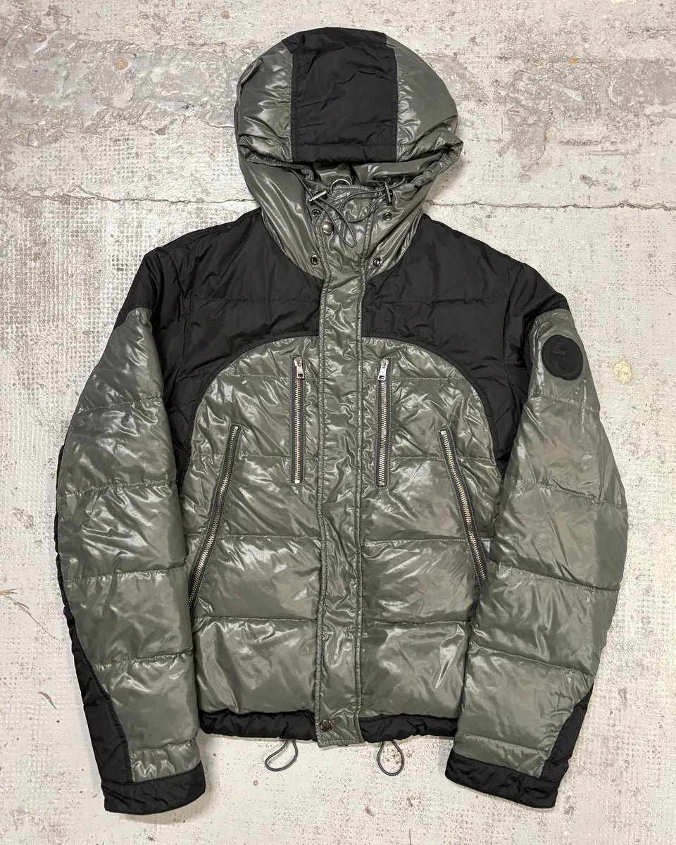 AW2011 Gucci Black & Grey Nylon Quilted Puffer Jacket WOSkWoE 0