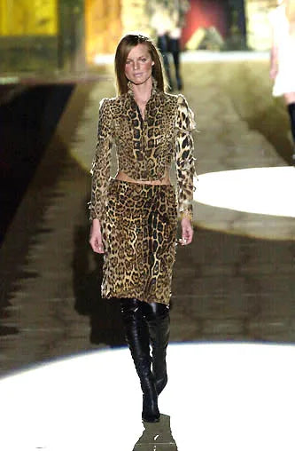 FW2001 Roberto Cavalli Destroyed Leopard Cropped Jacket sUbSVzQ 1