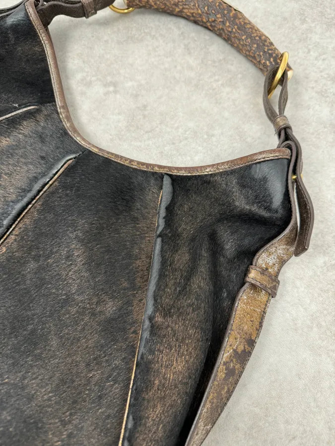 FW2001 Yves Saint Laurent Black Golden Pony Hair Leather Mombasa Horn Bag ZgLgGrC 4
