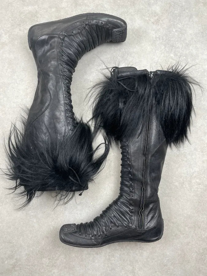 FW2002 Christian Dior Black Leather Fur-Trimmed Ninja Boots by Galliano cBvuGNc 2