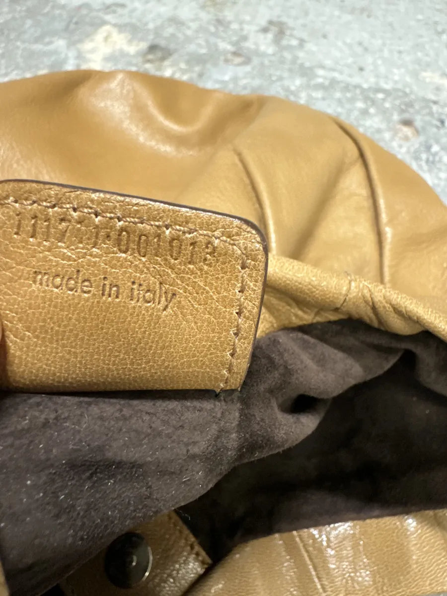 FW2002 Yves Saint Laurent Tom Ford Mombasa Horn Beige Suede Leather Handle Bag (OS) TYqlQKe 5