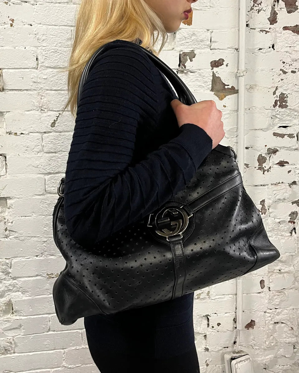 FW2003 Gucci G Logo Perforated Black Leather Shoulder Bag  kwmgqfp 2