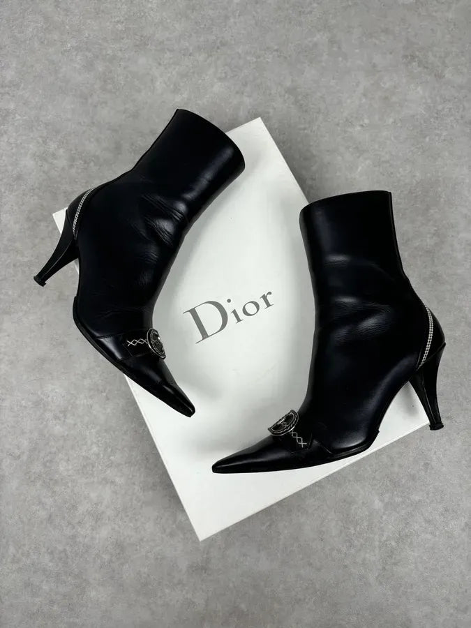 FW2004 Dior Pointy D Black Leather Buckle Ankle Boots Heels by Galliano  OKjyFXF 1