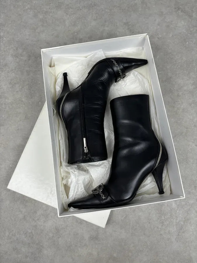 FW2004 Dior Pointy D Black Leather Buckle Ankle Boots Heels by Galliano  OKjyFXF 18