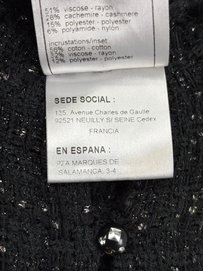 FW2005 Chanel Black Fringe Tweed Cashmere Cardigan znourZU 11