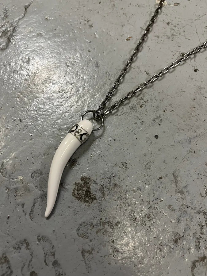 FW2005 Dolce & Gabbana White Tooth Necklace QtVMZab 2