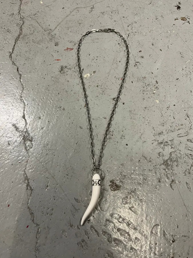 FW2005 Dolce & Gabbana White Tooth Necklace QtVMZab 6