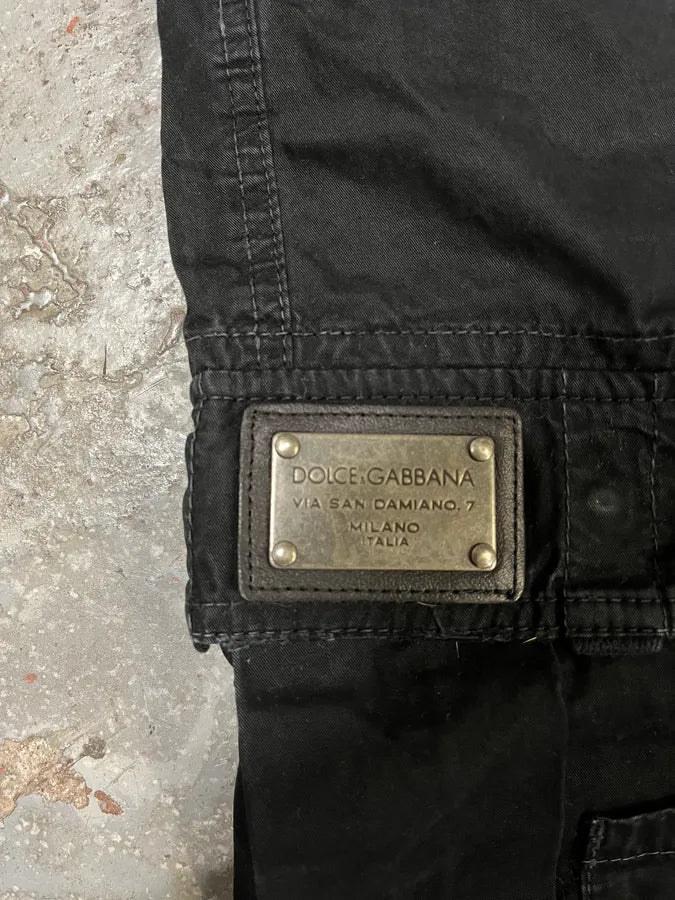 FW2006 Dolce & Gabbana Black Multi Pockets Cargo Shorts (XL) GqRASWF 8