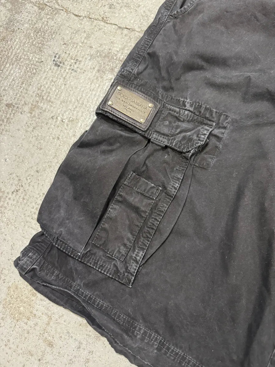 FW2006 Dolce & Gabbana Multi Pockets Black Cargo Shorts (M/L) OwvbIfb 7