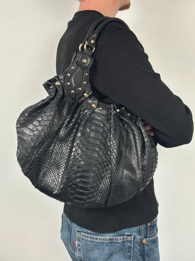 FW2007 Gucci Black Python Leather Studded Hobo Bag by Frida Giannini  pEGxBAh 2